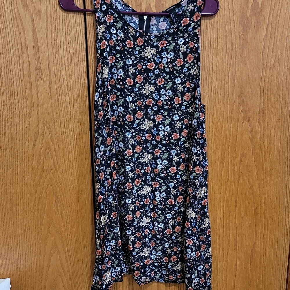 Forever 21 - Floral Sleeveless Dress